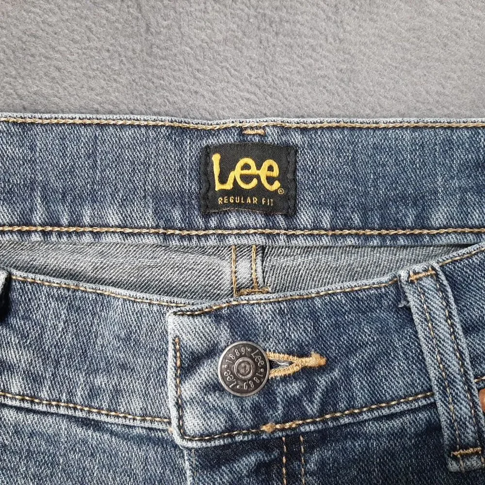 Lee Jeans Mens 34x32 Blue Denim Casual Medium Wash Straight Leg Regular Fit